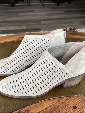 Vince Camuto Pekken Perforated Suede Grey cutout Ankle Booties - Light Taupe 9